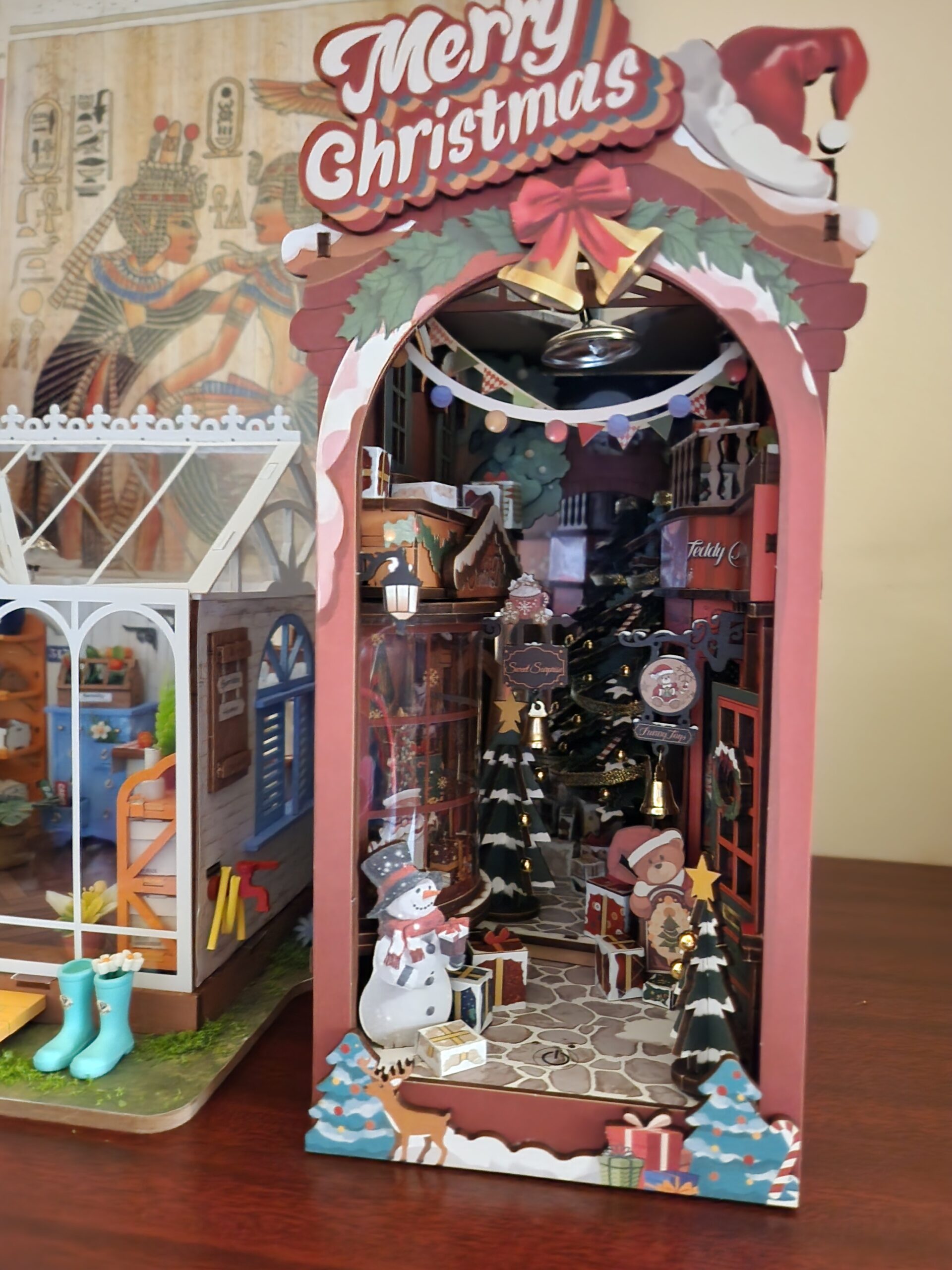 Merry Christmas - Diorama Pentru Biblioteca - Kit Do It Yourself - 289 Piese - Rolife TGC06 photo review