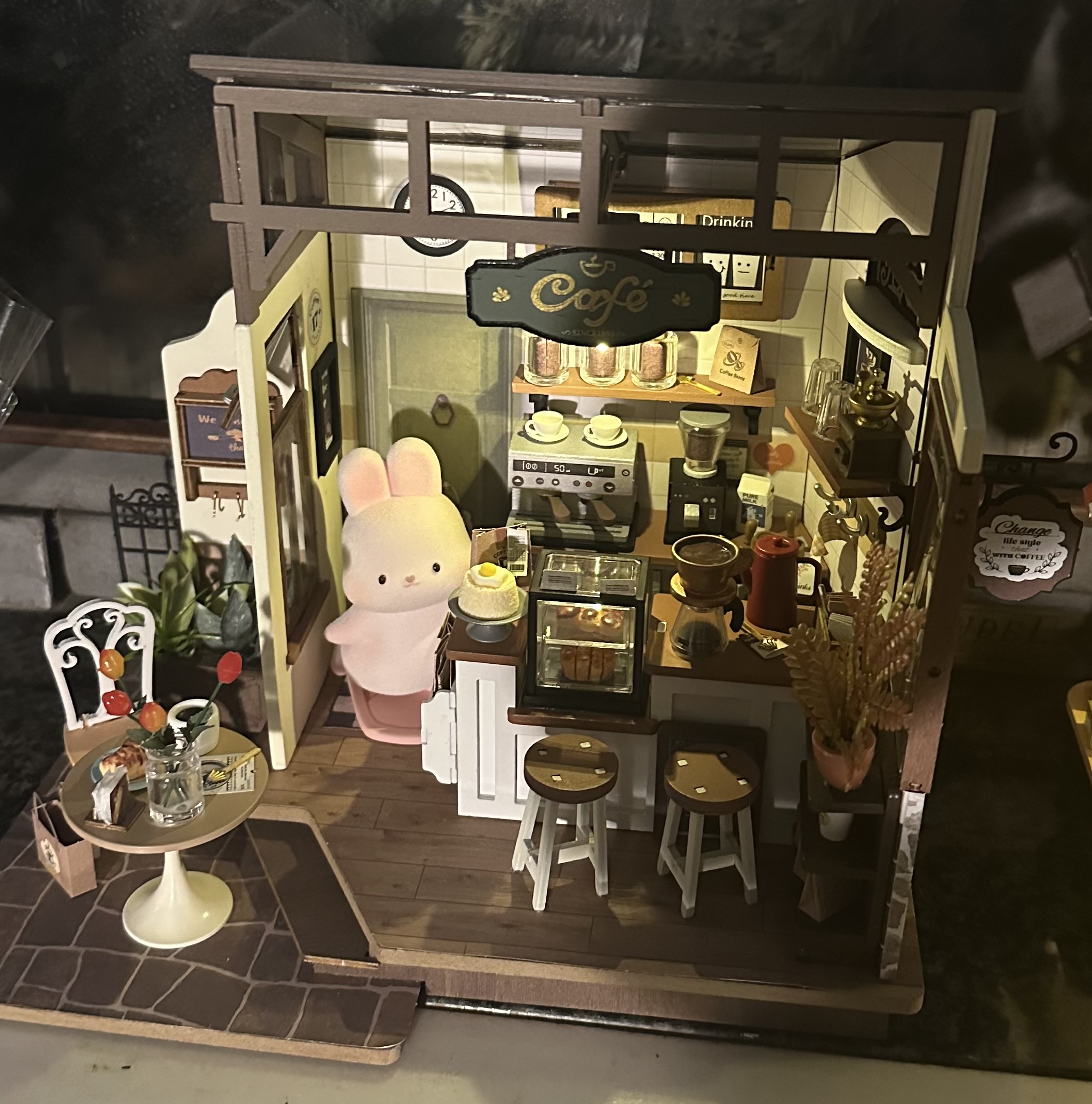 Coffee Shop - Casuta in Miniatura DIY 3D - 183 Piese - Rolife DG162 photo review